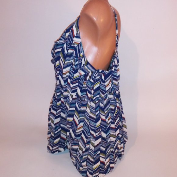 Torrid Tank Top Size 4 4X Blue White Geo Sleeveless Ruffle Trim Gathered Waist B - Picture 6 of 8